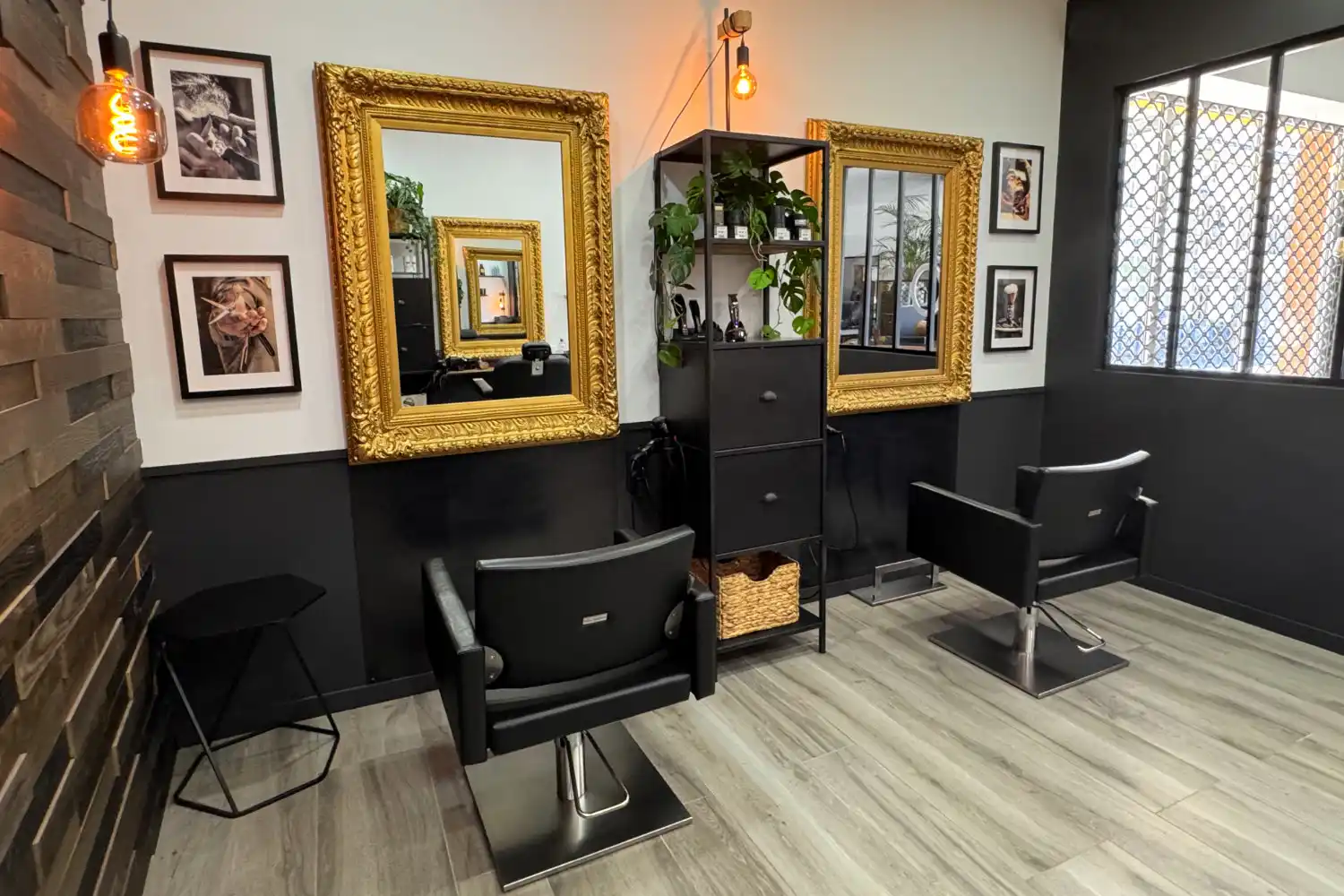 Salon Mickael Roman, détail coiffure et style, Vayres